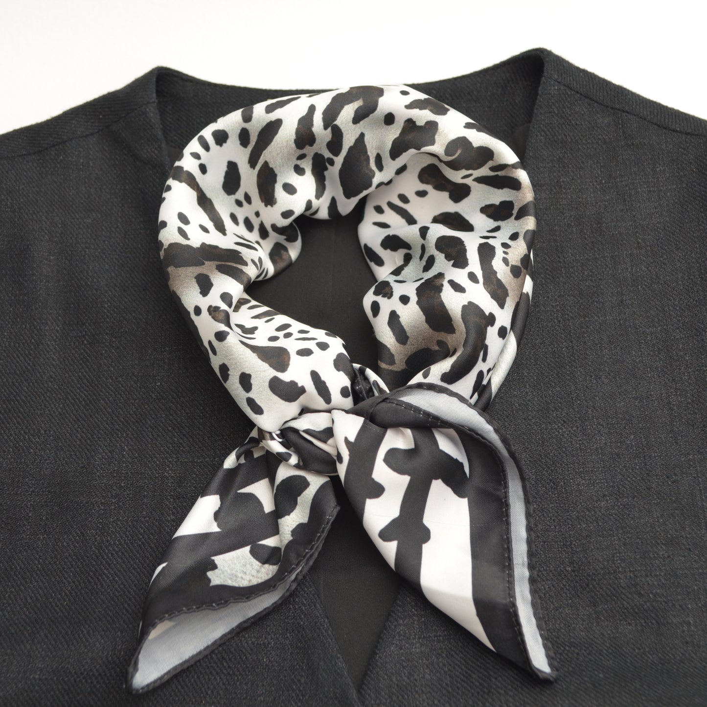 Black And White Leopard Neck Scarf