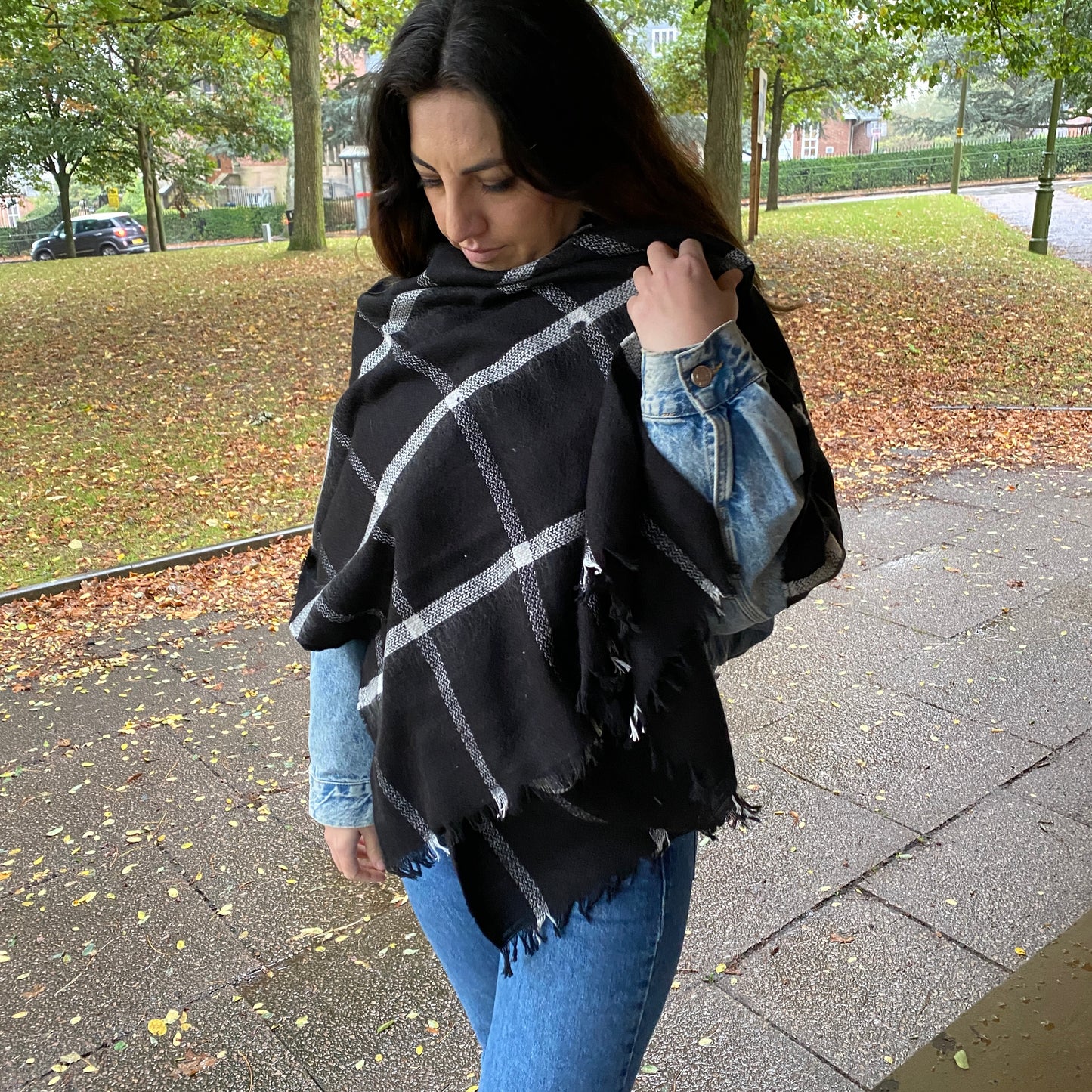 Black White Check Shawl