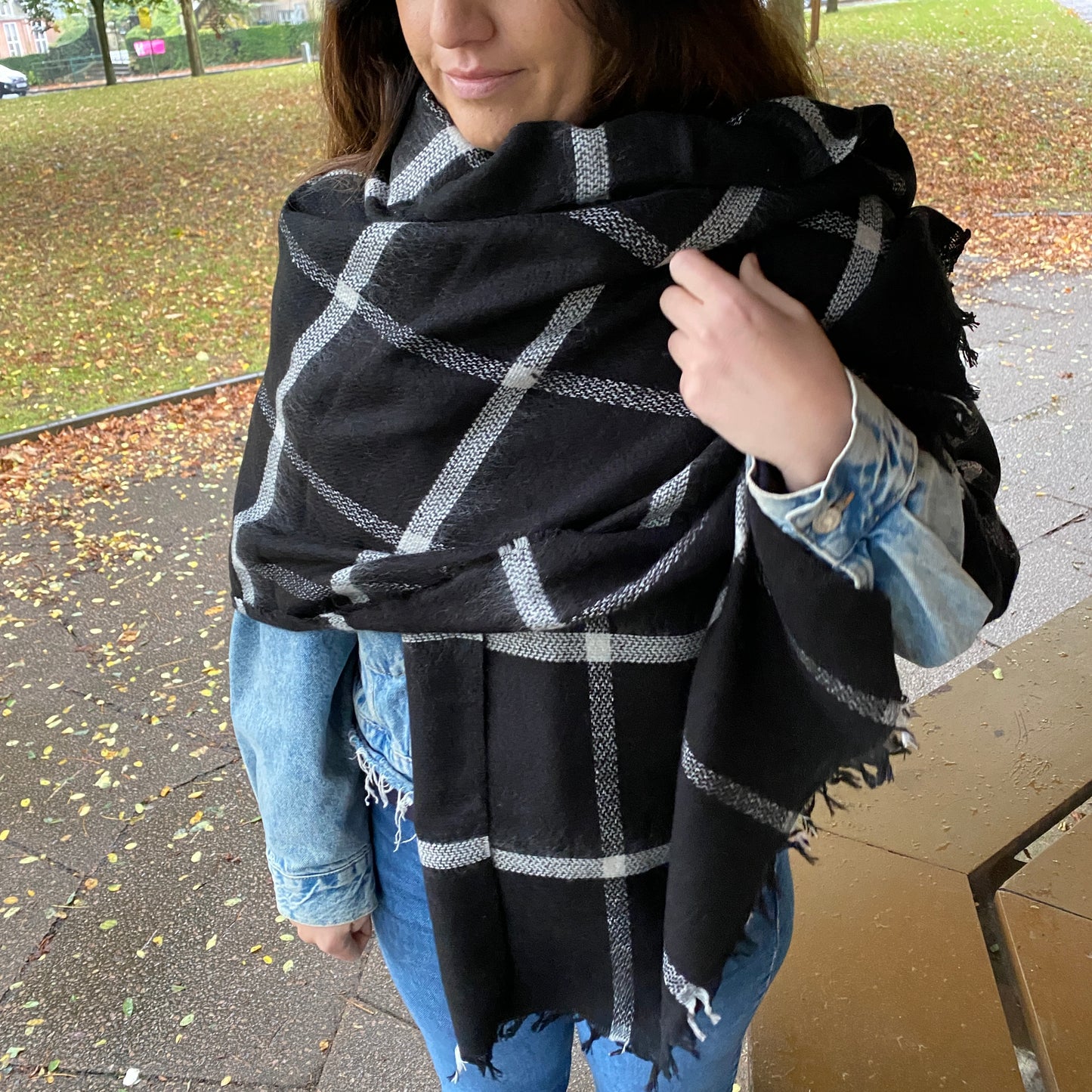 Black White Check Shawl