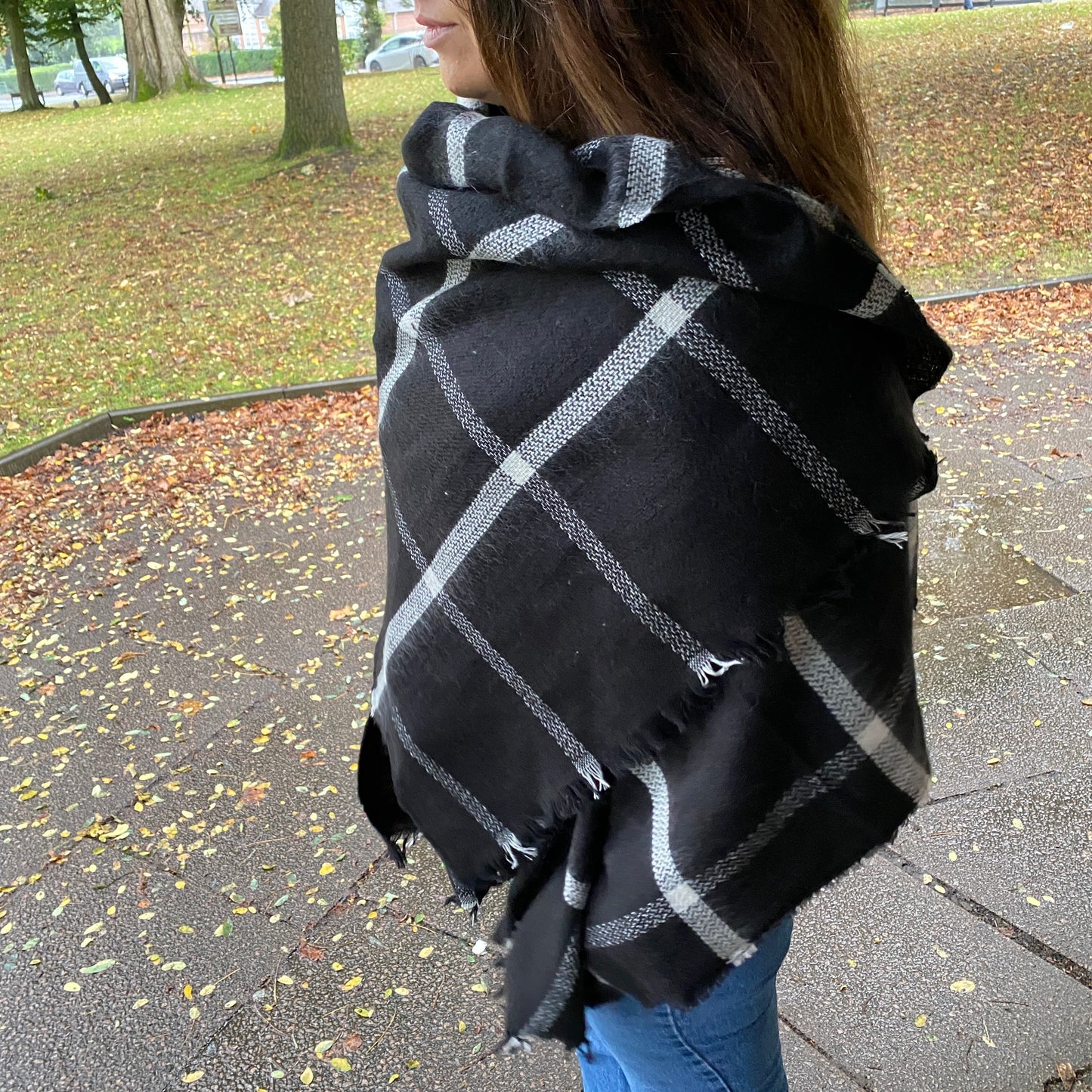 Black White Check Shawl